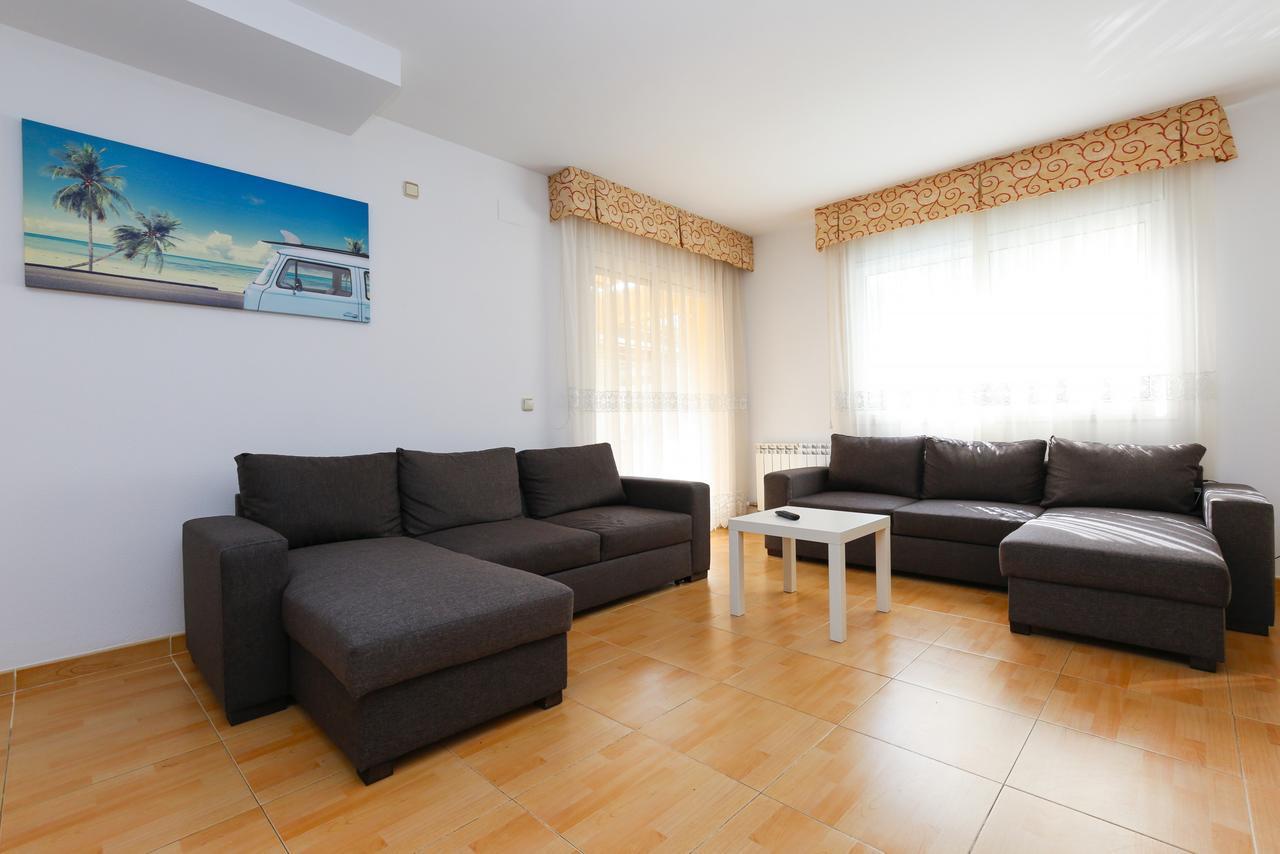 Pasion Planet Costa Dorada - Only Families Villa ซาลอว์ ภายนอก รูปภาพ