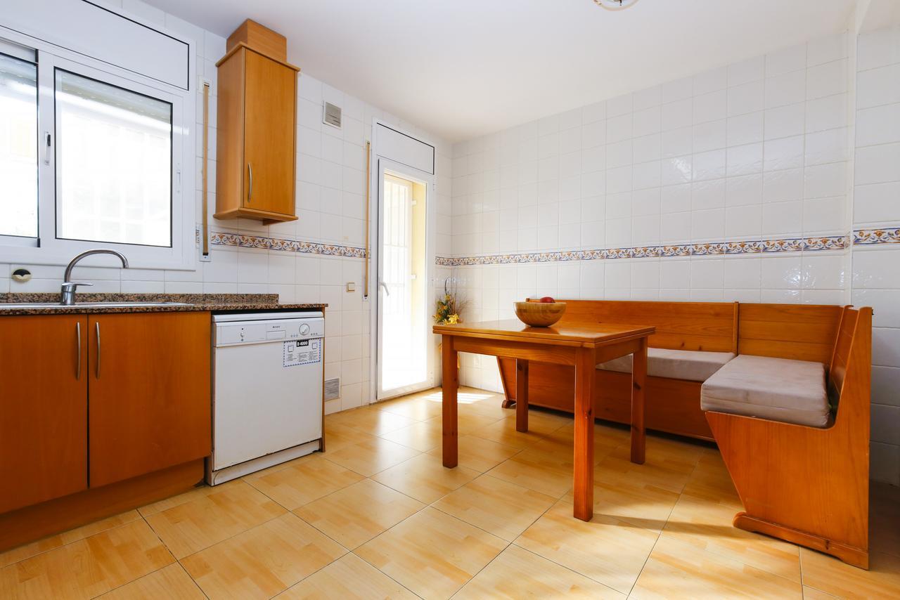 Pasion Planet Costa Dorada - Only Families Villa ซาลอว์ ภายนอก รูปภาพ